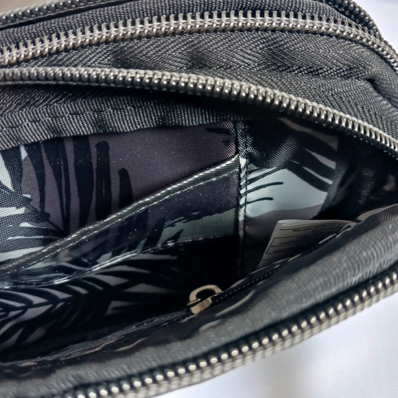 LUG Coupe SE Crossbody Convertable Belt Pack Chic Minimalist Metalic Black - Picture 10 of 15